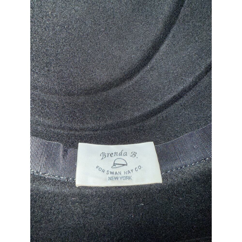 Black Felt Swinger Hat with Crinoline Trim by Swan Hat Co, New York Vintage - Picture 6 of 6